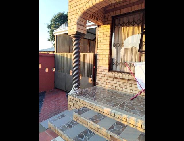 3 BEDROOM PROPERTY TO RENT IN DIEPKLOOF